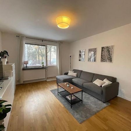 Stockholm Apartment, Hammarbyhojden ภายนอก รูปภาพ