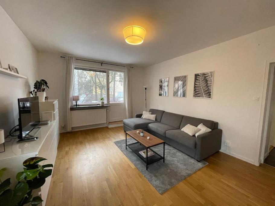 Stockholm Apartment, Hammarbyhojden ภายนอก รูปภาพ