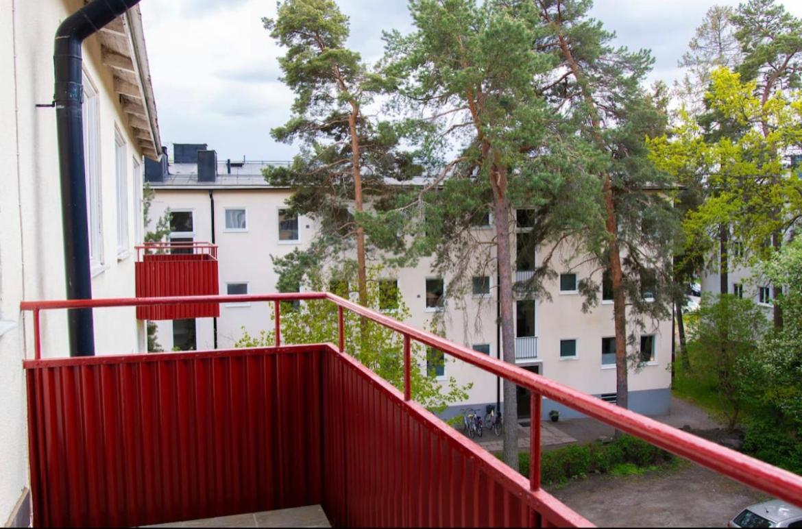 Stockholm Apartment, Hammarbyhojden ภายนอก รูปภาพ